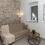 Villa Mustapic By Guide