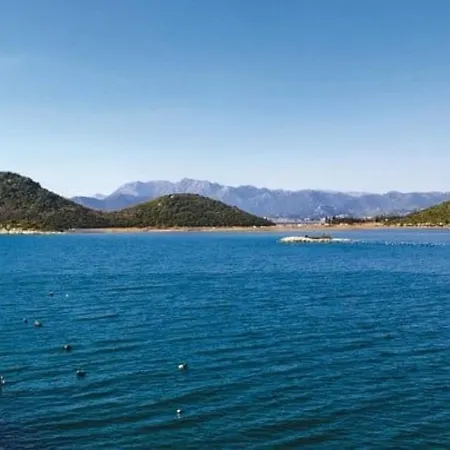 Mustapic By Guide Villa *