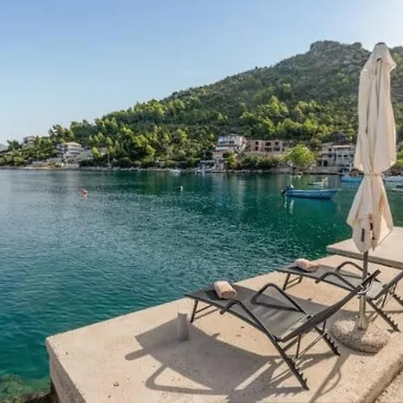 Villa Mustapic By Guide