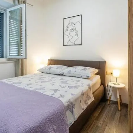 Villa Mustapic By Guide Blace