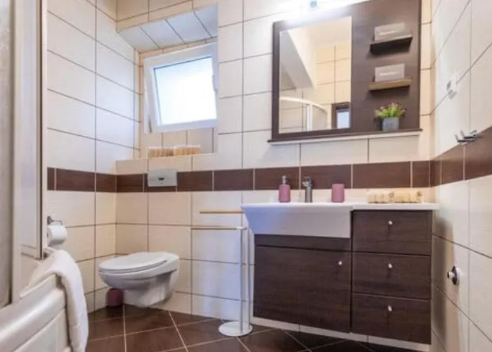 Mustapic By Guide * Блаце